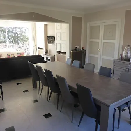 Tres Grande Maison Lumineuse Et Toute Equipee. Boulogne-sur-Mer