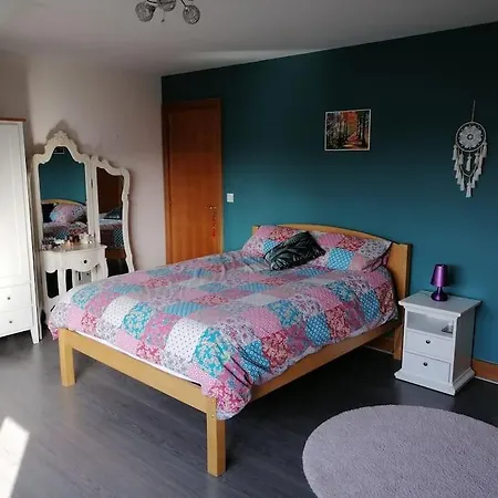 Tres Grande Maison Lumineuse Et Toute Equipee.