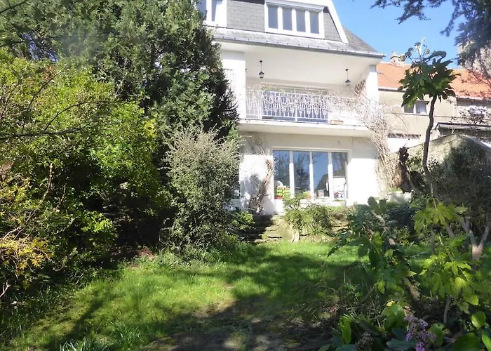Tres Grande Maison Lumineuse Et Toute Equipee. 펜션